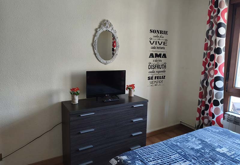 Dormitorio - Lunair Ciudad de Medina - Vivienda Turística en Medina de Pomar - Burgos