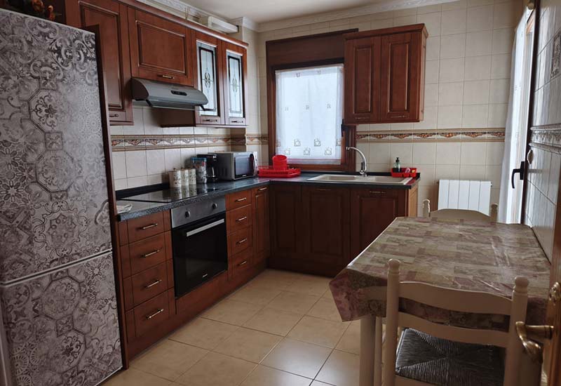 Cocina - Lunair Ciudad de Medina - Vivienda Turística en Medina de Pomar - Burgos