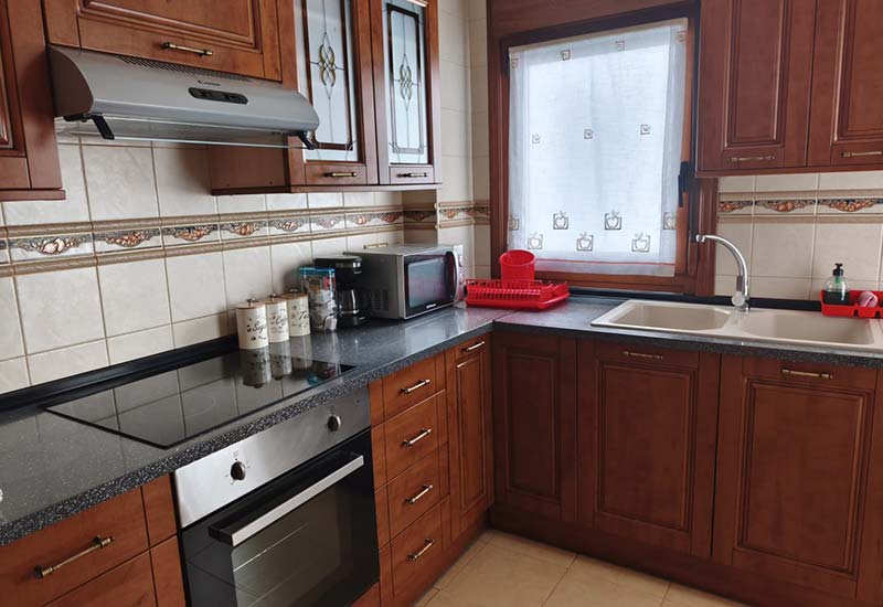 Cocina - Lunair Ciudad de Medina - Vivienda Turística en Medina de Pomar - Burgos