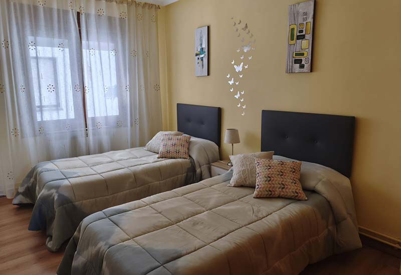 Dormitorio - Lunair Ciudad de Medina - Vivienda Turística en Medina de Pomar - Burgos
